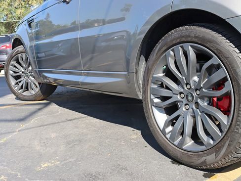 Used 2017 Land Rover Range Rover Sport HSE Dynamic image 13