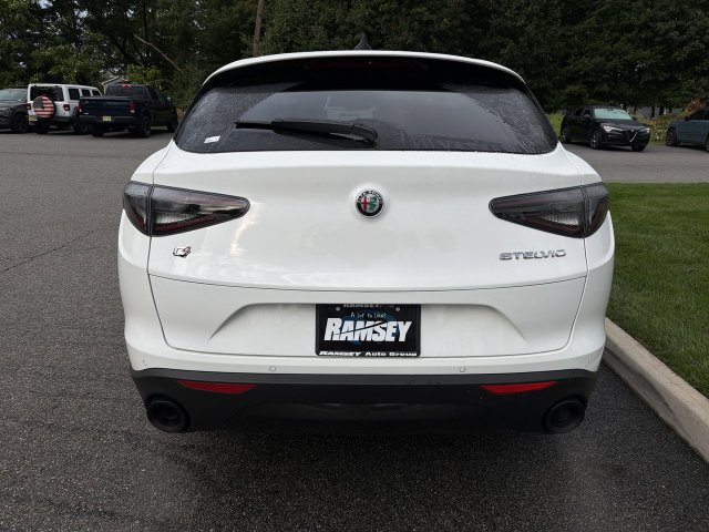 New 2026 Alfa Romeo Stelvio Sprint w/ Convenience Package AWD/4WD image 7