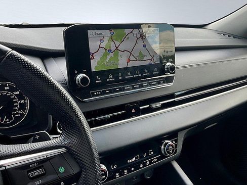 Used 2024 Mitsubishi Outlander SE image 6