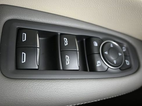 Used 2021 Cadillac XT5 Premium Luxury FWD image 26