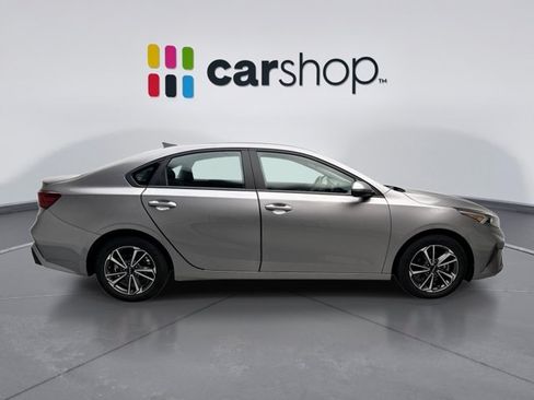 Used 2023 Kia Forte LXS FWD image 6