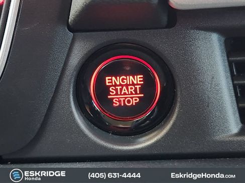 Used 2025 Honda Pilot Touring image 22