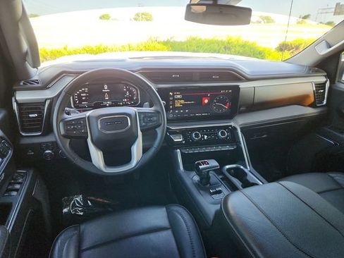 Used 2024 GMC Sierra 1500 Denali AWD/4WD image 36
