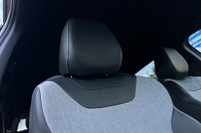 Used 2024 Volkswagen ID.4 2WD image 19