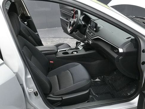 Used 2021 Nissan Altima 2.5 S image 9