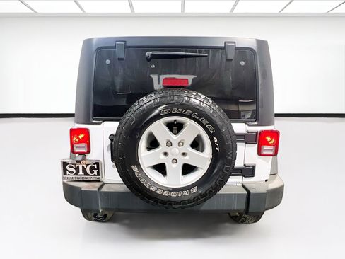 Used 2016 Jeep Wrangler Unlimited Sport w/ Quick Order Package 24S AWD/4WD image 5