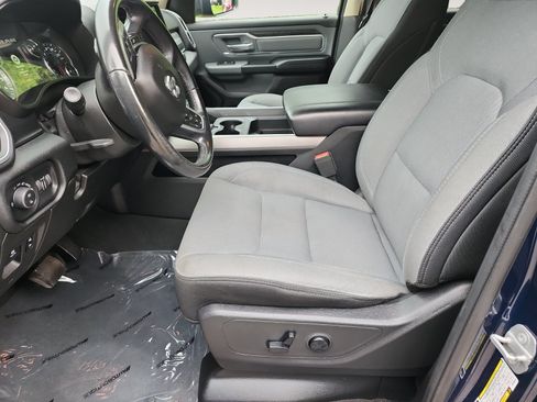 Used 2019 RAM 1500 Big Horn AWD/4WD image 9