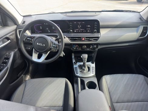 Used 2026 Kia Seltos LX image 11