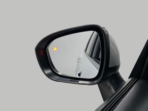 Certified 2025 Nissan Rogue SV AWD/4WD image 20