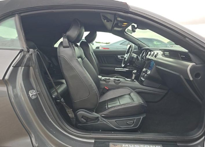 Used 2023 Ford Mustang Premium RWD image 8
