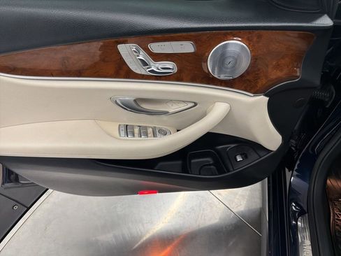 Used 2018 Mercedes-Benz E 300 image 17