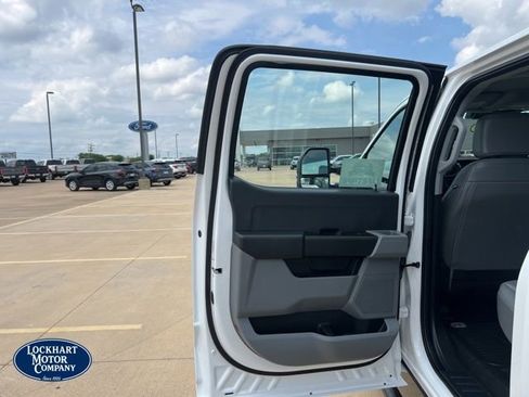Used 2024 Ford F250 XL w/ FX4 Off-Road Package AWD/4WD image 14