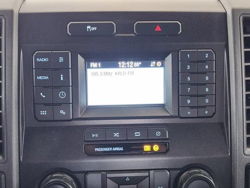 Used 2022 Ford F250 XL w/ Power Equipment Group RWD image 5