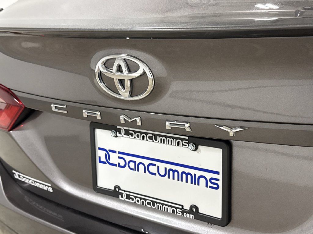 Used 2024 Toyota Camry SE FWD image 25