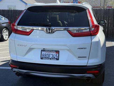 Used 2017 Honda CR-V Touring image 5