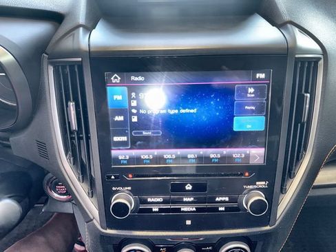 Used 2020 Subaru Crosstrek 2.0i Limited w/ Moonroof Package w/Navigation AWD/4WD image 16