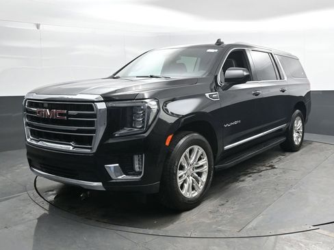 Used 2023 GMC Yukon XL SLT image 8