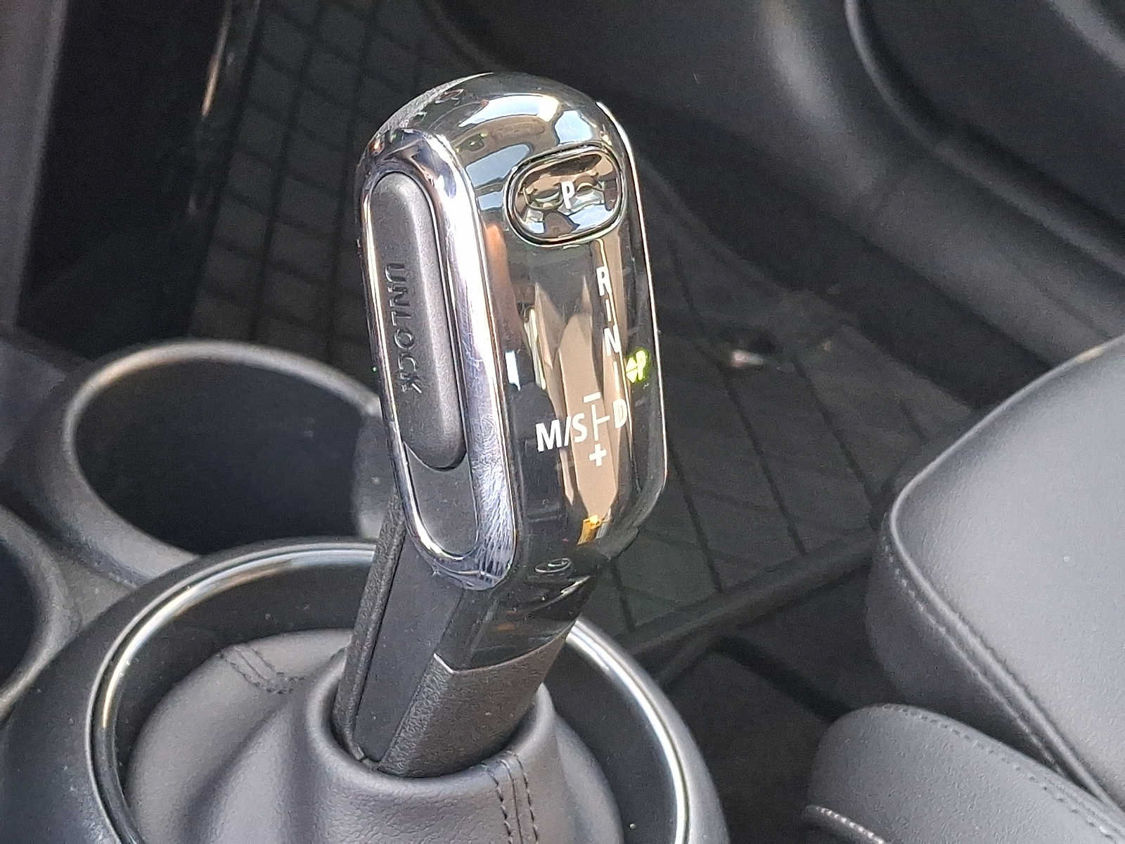 Used 2024 MINI Cooper S FWD image 13
