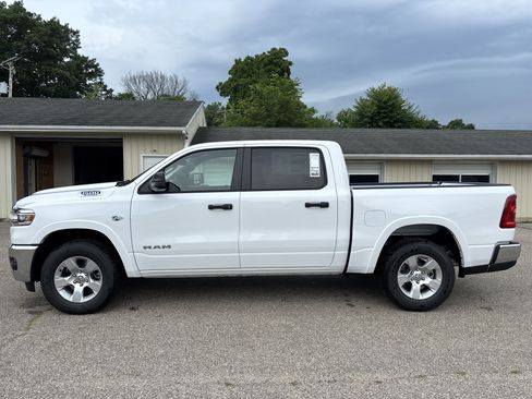 New 2026 RAM 1500 Big Horn AWD/4WD image 7