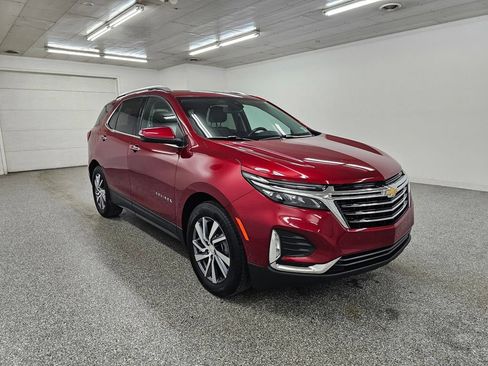 Certified 2022 Chevrolet Equinox Premier FWD image 3