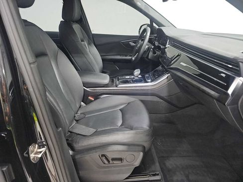 Used 2023 Audi Q7 2.0T Premium Plus w/ Premium Plus Package AWD/4WD image 8