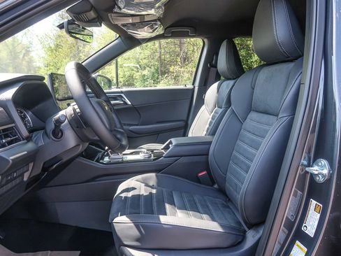 New 2026 Mitsubishi Outlander SE AWD/4WD image 28