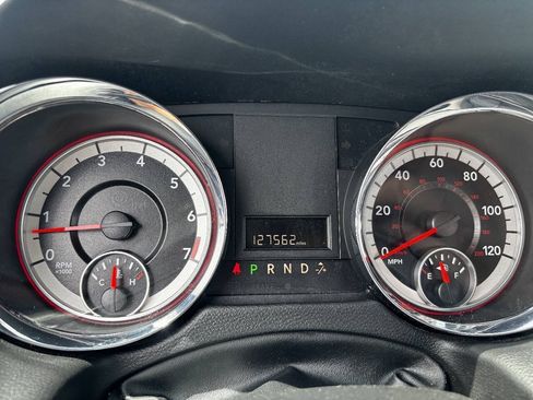 Used 2019 Dodge Grand Caravan SXT FWD image 16