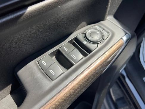 Used 2019 Chevrolet Silverado 1500 LT Trail Boss AWD/4WD image 27