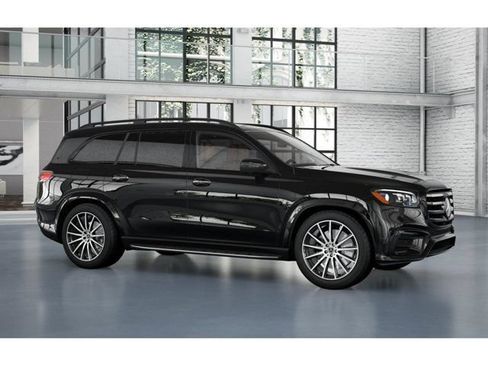 Used 2026 Mercedes-Benz GLS 450 4MATIC image 14