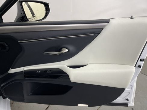 Used 2023 Lexus ES 350 F Sport w/ Accessory Package (Z1) FWD image 23