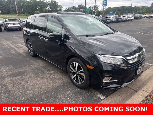 Used 2020 Honda Odyssey Elite image 2