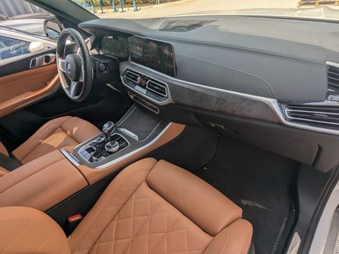 Used 2023 BMW X5 xDrive45e w/ Executive Package AWD/4WD image 21