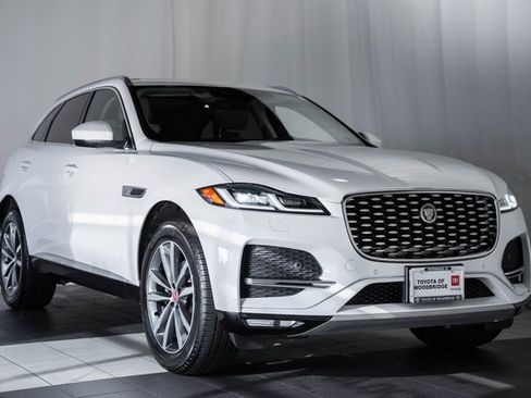 Used 2022 Jaguar F-PACE S image 1