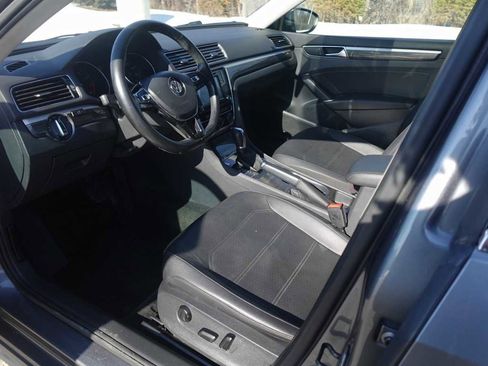 Used 2017 Volkswagen Passat 1.8T SE w/ SE Lighting Package image 20