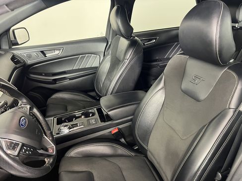 Used 2019 Ford Edge ST w/ Equipment Group 401A image 16