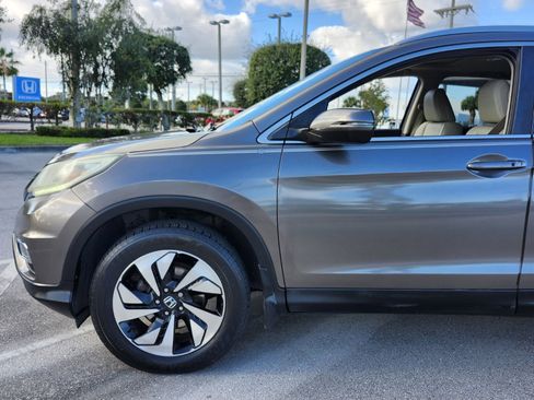 Used 2016 Honda CR-V Touring image 10