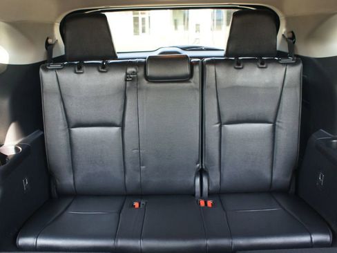 Used 2024 Toyota Highlander Platinum image 16