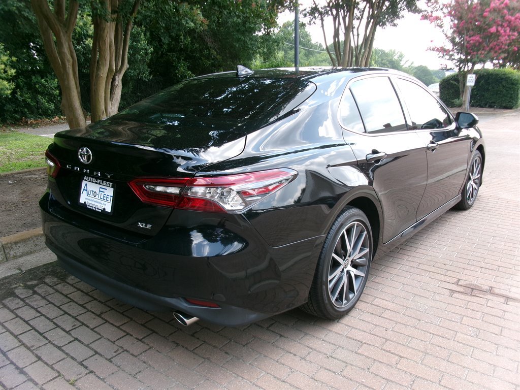 Used 2024 Toyota Camry XLE FWD image 7