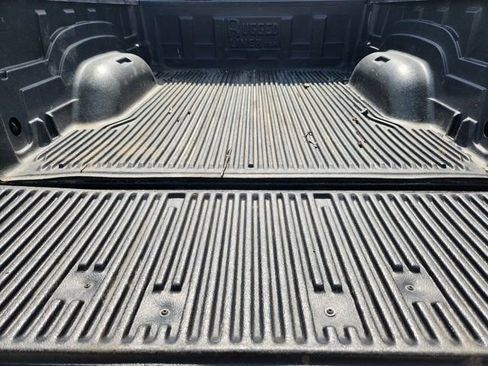 Used 2024 RAM 2500 Big Horn AWD/4WD image 32