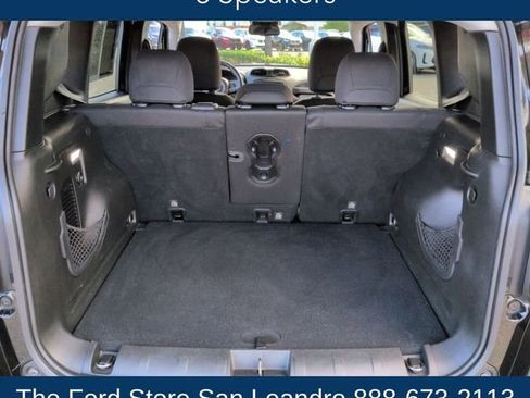 Used 2016 Jeep Renegade Latitude w/ Cold Weather Group image 12