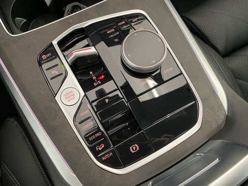 New 2026 BMW X5 xDrive40i w/ Climate Comfort Package image 18