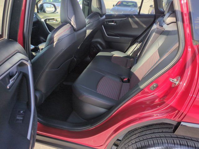 Used 2024 Toyota RAV4 XSE w/ Weather Package AWD/4WD image 19