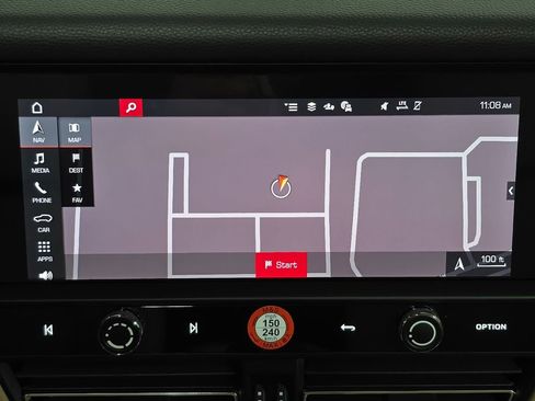 New 2026 Porsche Macan image 18