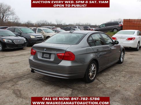Used 2010 BMW 328i xDrive Sedan image 4