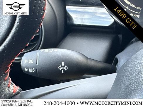 Used 2021 MINI Cooper 2-Door Hardtop image 26