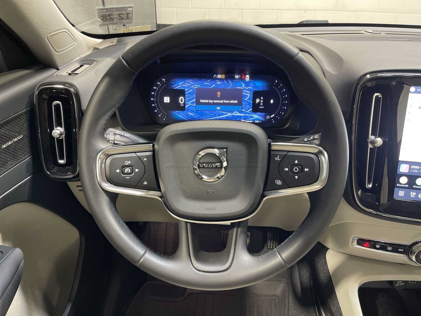 Used 2024 Volvo XC40 B5 Plus w/ Climate Package AWD/4WD image 15