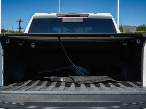 Used 2021 Chevrolet Silverado 1500 LT Trail Boss w/ Convenience Package II image 26