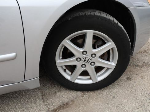 Used 2004 Honda Accord EX image 9