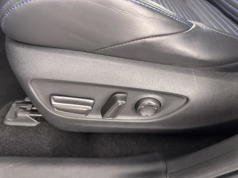 Used 2019 Toyota RAV4 XSE w/ Carpet Mat Package AWD/4WD image 17