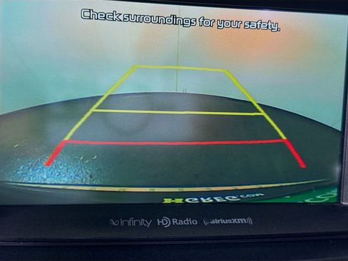 Used 2016 Kia Sorento SX image 19